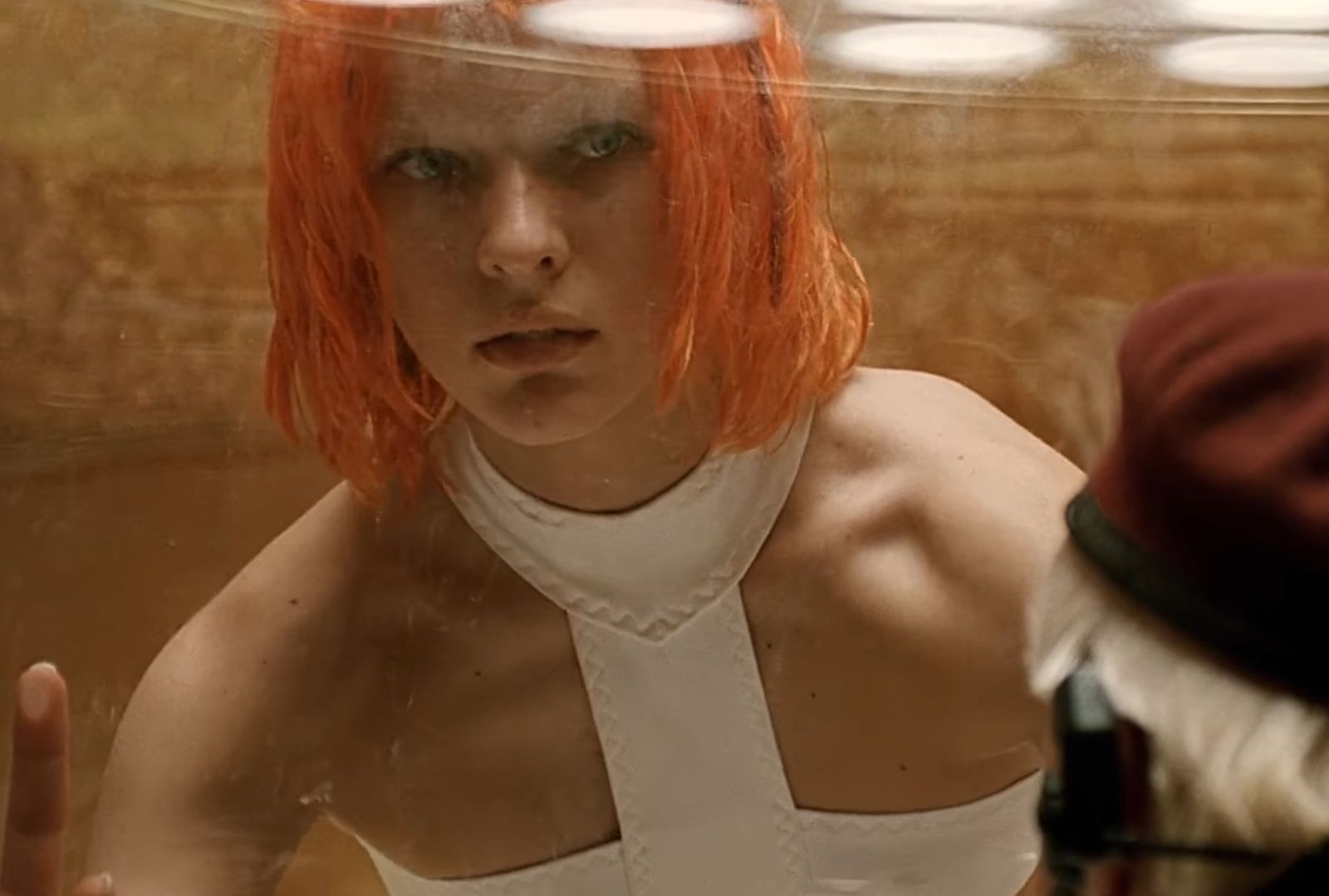 Милла Йовович призналась: эта сцена из "Пятого элемента" до сих пор заставляет ее плакать